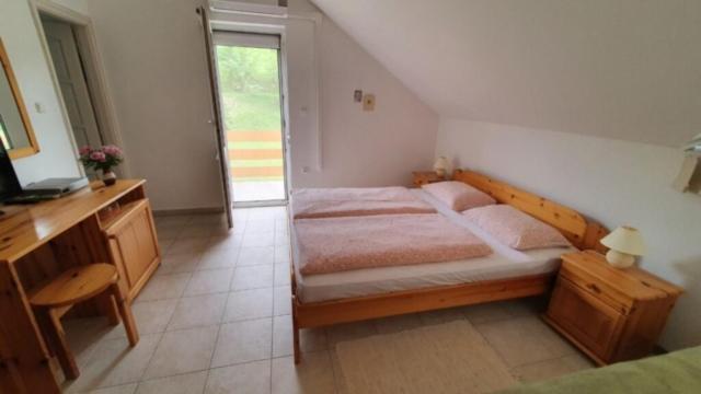 Borkuti Panzio Es Apartman Balatonszárszó Buitenkant foto